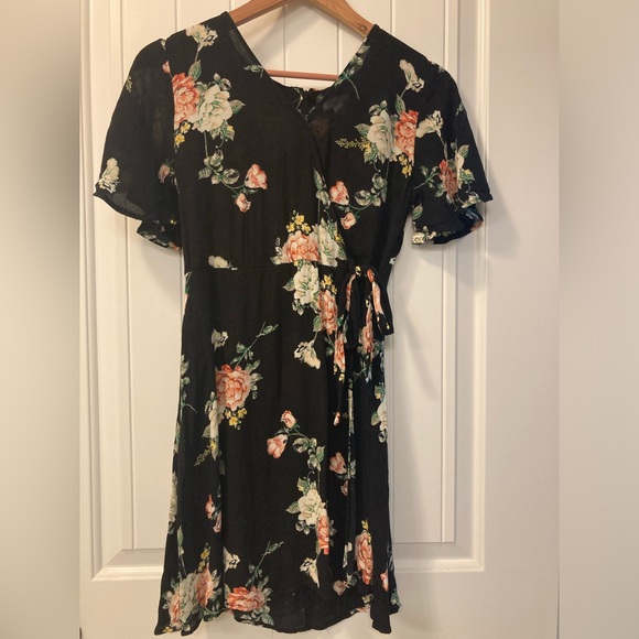 Floral Dress - Picture 2 of 4